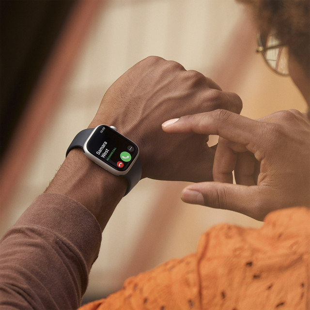 Apple Watch Series 8 41mm GPS Midnight Aluminium Case Midnight Sp/B MNU83LL/A A2770 Global
