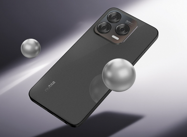 Смартфон ZTE Nubia V70 Design 8/256Gb Gray UA UCRF Гарантия 12 месяцев